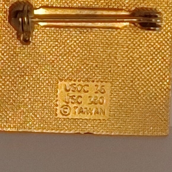 Vintage Olympic Games PIN Sports Illustrated Magazine Sponsor Pin Gold Tone - Picture 3 of 3